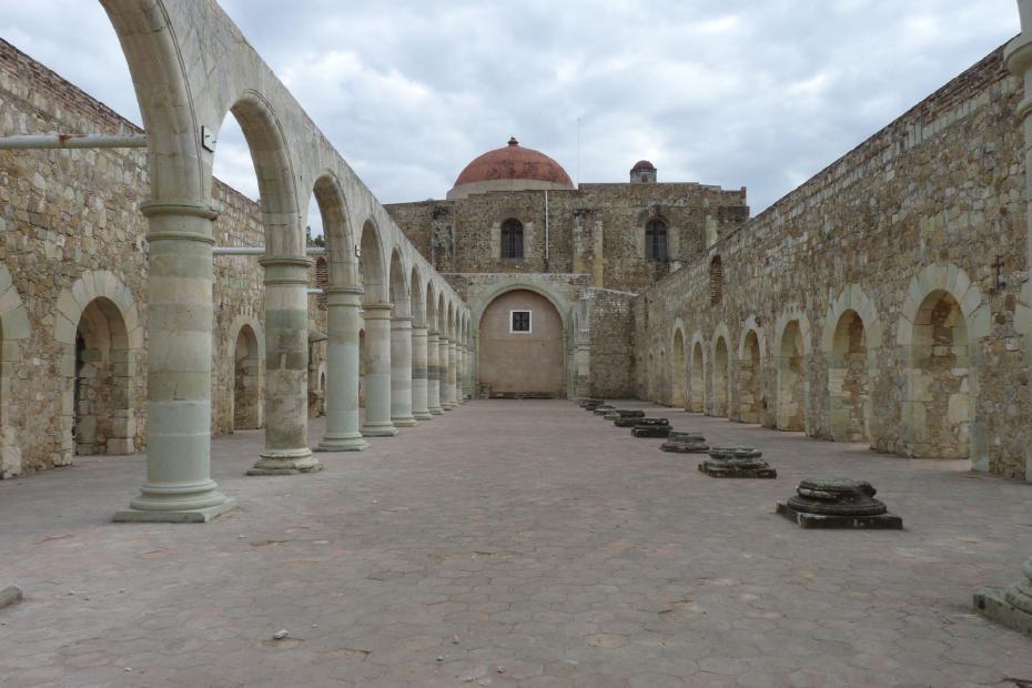 Mexiko: Ehemalige Vorhalle des Klosters